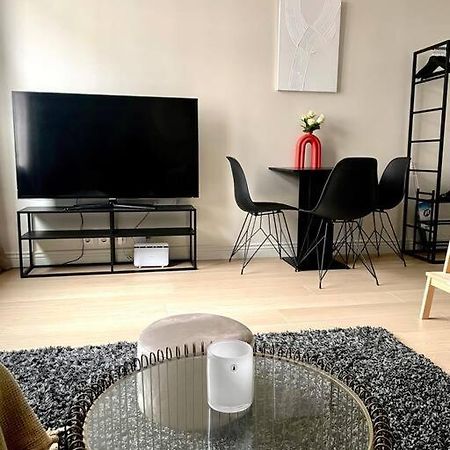 Modern And Cozy Studio Apartment In Central Осло Екстер'єр фото
