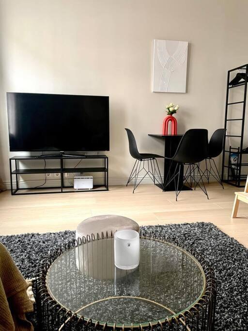 Modern And Cozy Studio Apartment In Central Осло Екстер'єр фото